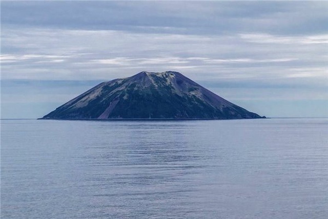 Raikoke Volkan Patlamasının Uluslararası Uzay İstasyonu'ndan Çekilen Enfes Fotoğrafı