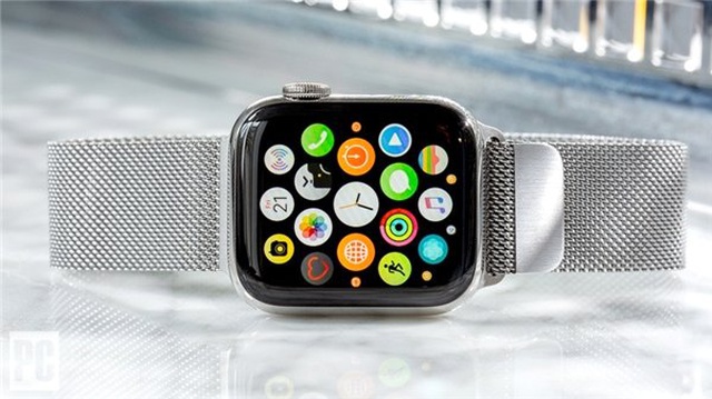 Trafik Kazası Geçiren 87 Yaşındaki Kadına Apple Watch'un Büyük Yardımı