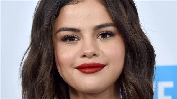 Instagram'ın CEO'su, Selena Gomez'den Platforma Geri Dönmesini İstedi