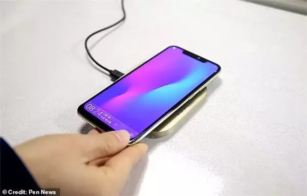  <a class='keyword-sd' href='/kuzey-kore/' title='Kuzey Kore'>Kuzey Kore</a>, Propaganda Aracı Olarak Kullanacağı Akıllı Telefonunu Tanıttı