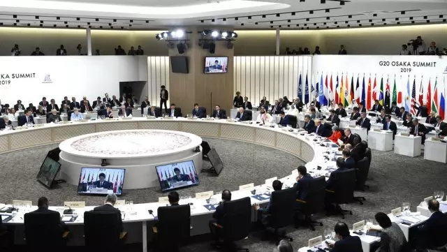 Putin Financial Times'a konuştu: Liberalizm hükümsüz hale geldi