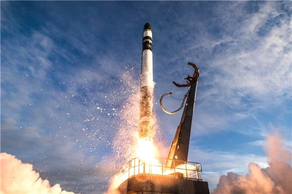 Rocket Lab, Yörüngeye Yedi Uydu Yerleştirdi