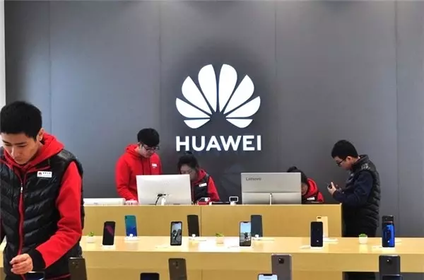 Huawei'nin CEO'su, Kızını Aylarca Hapseden Kanada'da Araştırma Merkezi Kurmak İstiyor