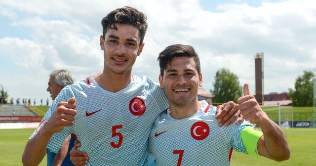 Galatasaray'ın 18'lik yıldızı Recep Gül, Westerlo'ya transfer oluyor