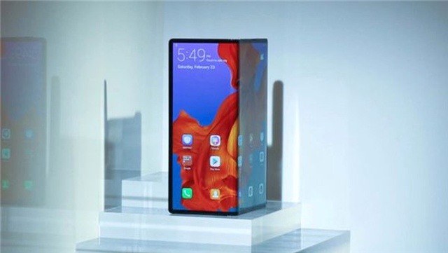 Huawei'nin Katlanabilir Telefonu Mate X, Son Test Aşamasına Geçti