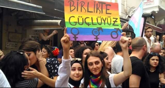 İstanbul Valiliğinden LGBT yürüyüşüyle ilgili açıklama!