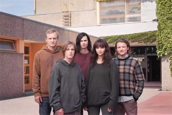 Netflix'in Popüler Dizilerinden Dark'ın, Üçüncü Sezonundan İlk Görseller Geldi