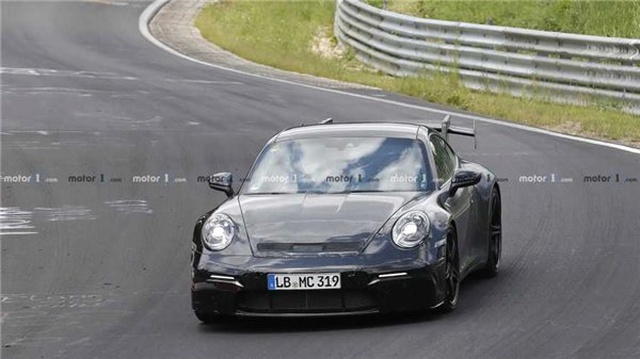 Porsche GT3, 'Uçacak Herhalde' Dedirten Kanatlarıyla Görüntülendi
