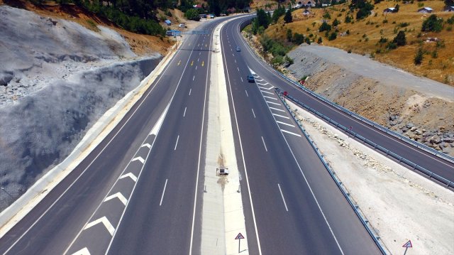 Kahramanmaraş-Kayseri kara yolu projesi ile 1 saatlik yol 5 dakikaya düştü