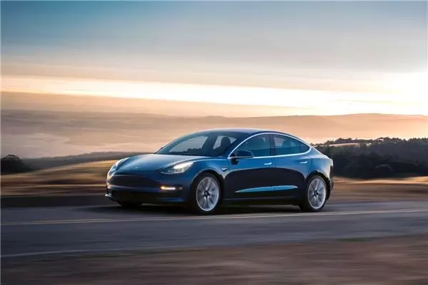 Tesla, İkinci Çeyrekte Ürettiği Araç Sayısıyla Rekor Kırdı