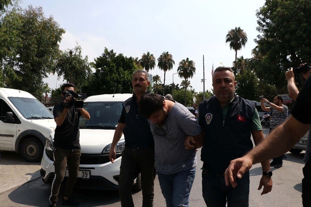 Mersin'de sahte içki ölümlerine ilişkin 6 şüpheli gözaltına alındı
