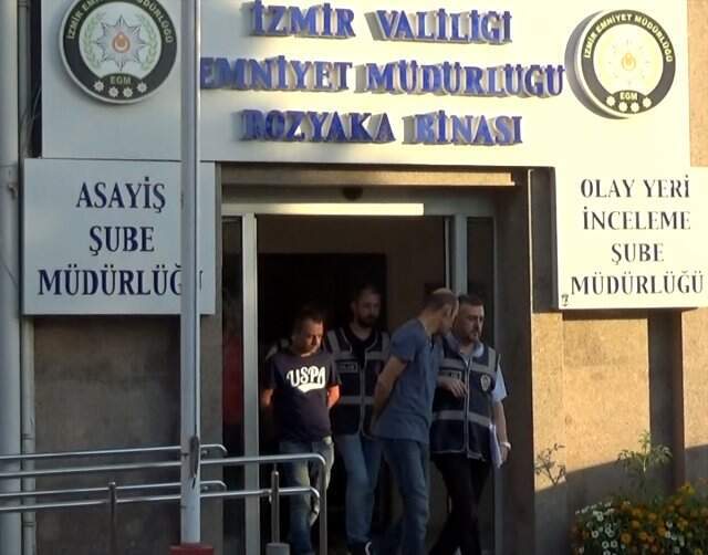 Polis, fuhuş çetesinin şifresini çözdü: Yeni araçlarımız geldi, selam yaz foto iste Polis, fuhuş çetesinin şifresini çözdü: Yeni araçlarımız geldi, selam yaz foto iste