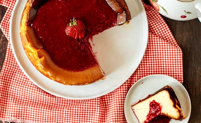 Mutfağınızda yepyeni bir tatlı: San Sebastian cheesecake
