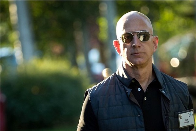 <a class='keyword-sd' href='/jeff-bezos/' title='Jeff Bezos'>Jeff Bezos</a>'un 25 Yıl Önce <a class='keyword-sd' href='/amazon/' title='Amazon'>Amazon</a> İş Alımı İçin İnsanlara Gönderdiği E-Posta