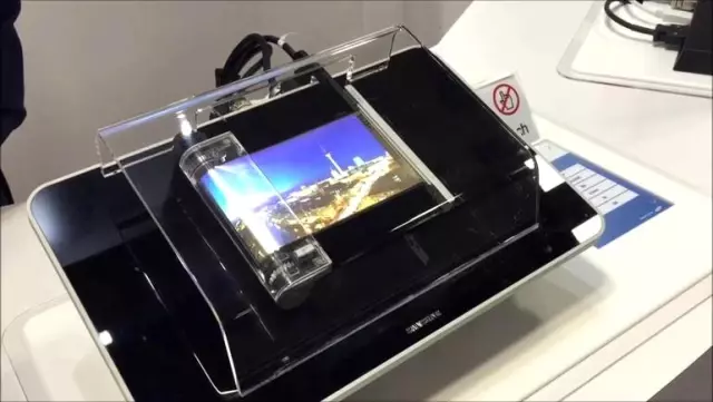 Sony'nin Yuvarlanabilir Ekranlı Katlanabilir Telefonu, 10x Yakınlaştırmaya Sahip Olacak