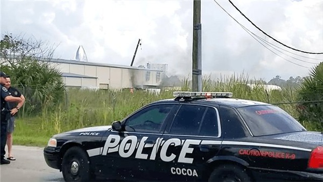 SpaceX'in Uzay Araçlarını Geliştirdiği Florida'daki Tesisinde Yangın Çıktı
