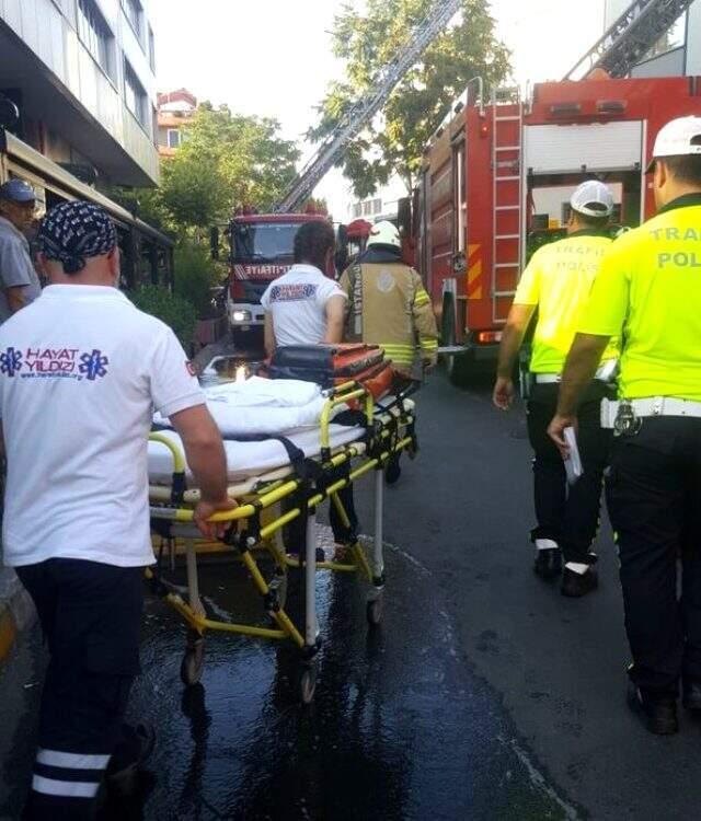 İstanbul'da iş merkezinde korkutan yangın! Çok sayıda ekip sevk edildi