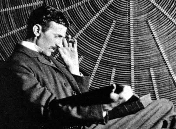 Nikola Tesla'nın Trajik Hayatı, Buluşları ve Gelecek Tahminleri