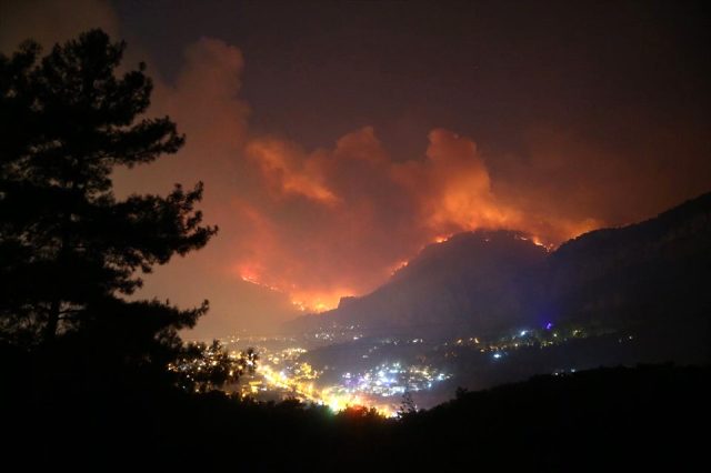 Muğla'daki orman yangınının görüntüleri