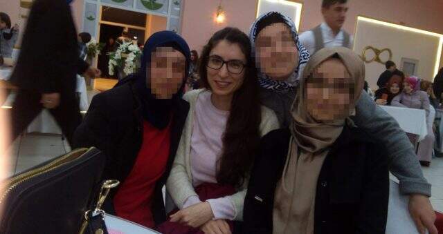 Kızını gelinlikle beklerken cenazesini alan baba konuştu Kızını gelinlikle beklerken cenazesini alan baba konuştu