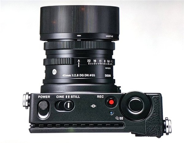 Sigma, Dünyanın En Küçük ve En Hafif Aynasız Fotoğraf Makinesini Duyurdu