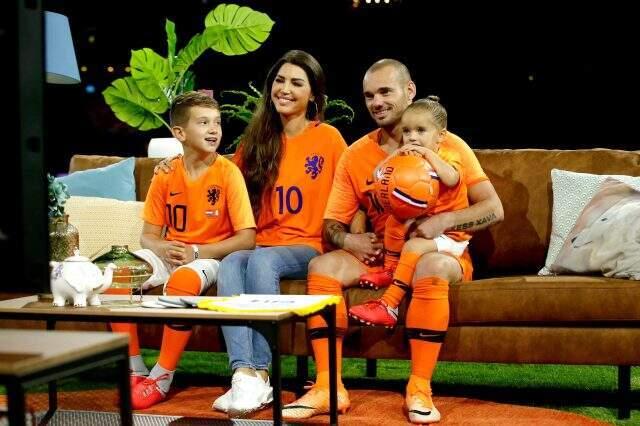 Wesley Sneijder, Yolanthe Cabau'ya 15 milyon euro ödeyecek