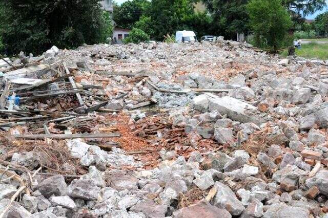 Kocaeli'de skandal olay! Tarihi binayı yerle bir ettiler