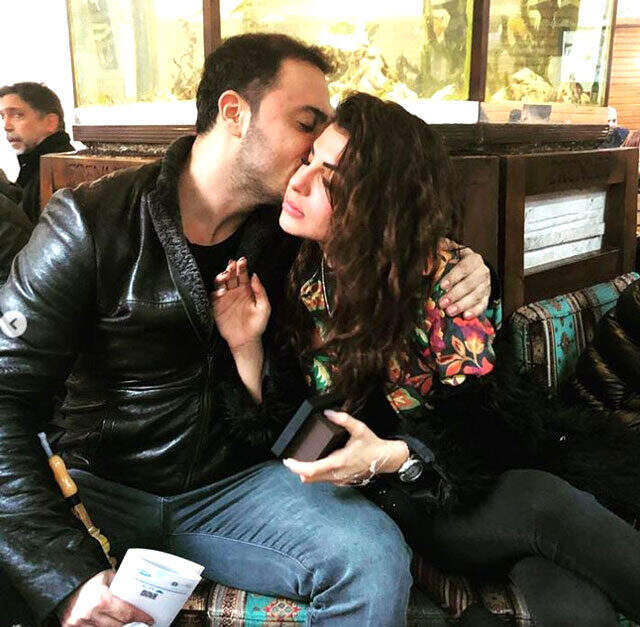 Sunucu Bircan Bali, sevgilisi Ömer Gezen'le evlilik kararı aldı