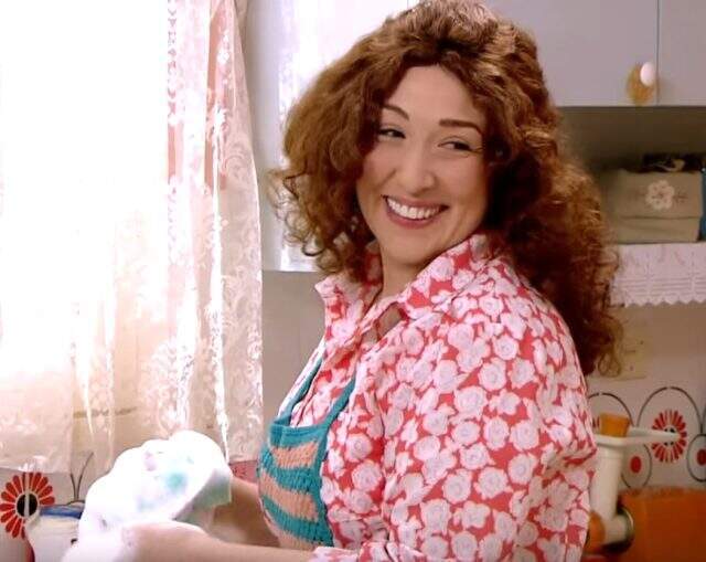 Seksenler'in Nazlı'sı Yasemin Çonka, oğluna olan benzerliği ile şaşırttı