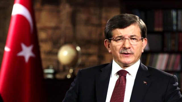 Yeni parti kuracağı konuşulan Ahmet Davutoğlu'na yakın kaynaklardan 