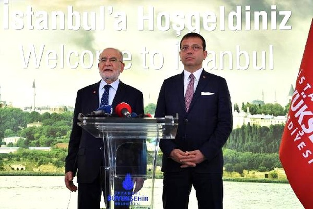 Ekrem İmamoğlu'nu ziyaret eden Temel Karamollaoğlu: Omuzlarına çok ağır bir yük yüklendi