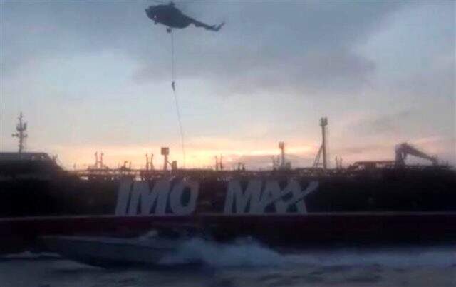 İngiltere'deki tanker krizinde büyük şüphe: Rus müdahalesi araştırılıyor İngiltere'deki tanker krizinde büyük şüphe: Rus müdahalesi araştırılıyor