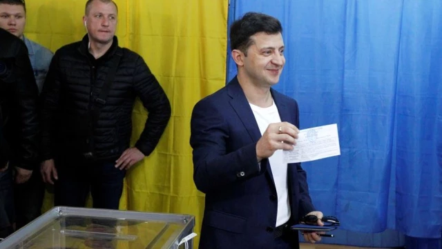 Ukrayna'da erken seçim: Zelenskiy görevdeki ilk 2 ayında neler yaptı?