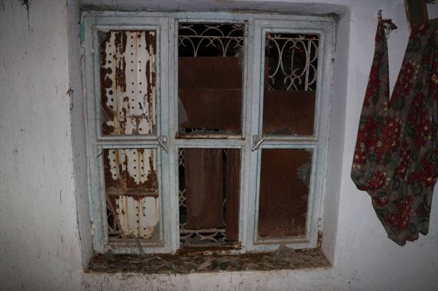 Ceylanpınar'da roketin düştüğü evin içi görüntülendi