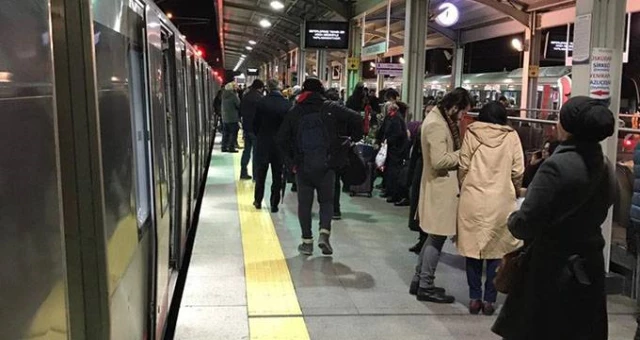 Uzmanlar uyardı: Metro ve Marmaray'da maske takın