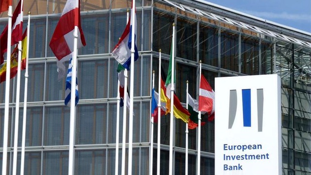 Avrupa Yatırım Bankası yıl sonuna kadar Türkiye'ye kredi vermeyi durdurdu