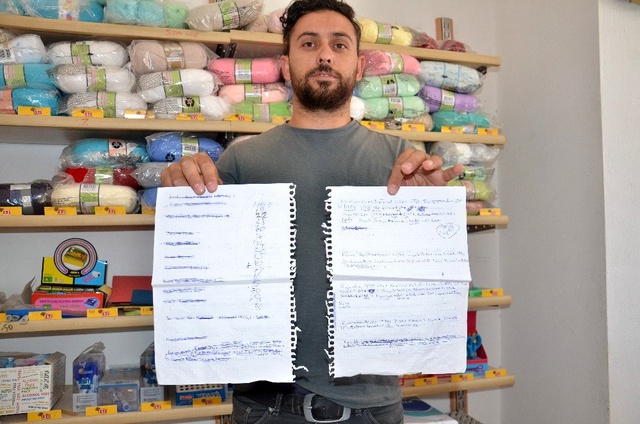  <a class='keyword-sd' href='/kahramanmaras/' title='Kahramanmaraş'>Kahramanmaraş</a>'ta gizemli hayırsever veresiye defterindeki borcu tek kalemde ödedi