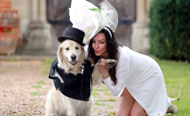 220 kişiyle ilişki yaşayan ünlü model Elizabeth Hoad, gerçek aşkı köpekte buldu!