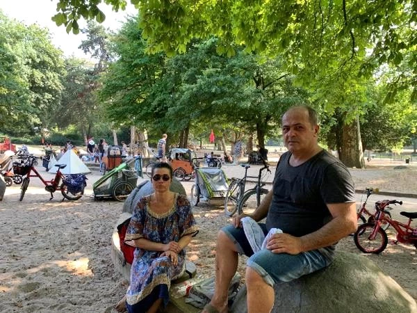 Son 70 yılın en sıcak günlerinin yaşandığı Almanya'da gurbetçiler, kendini Adana'da hissediyor