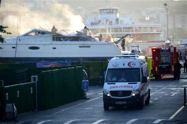Ataköy ve <a class='keyword-sd' href='/pendik/' title='Pendik'>Pendik</a> Marina'da yangın!
