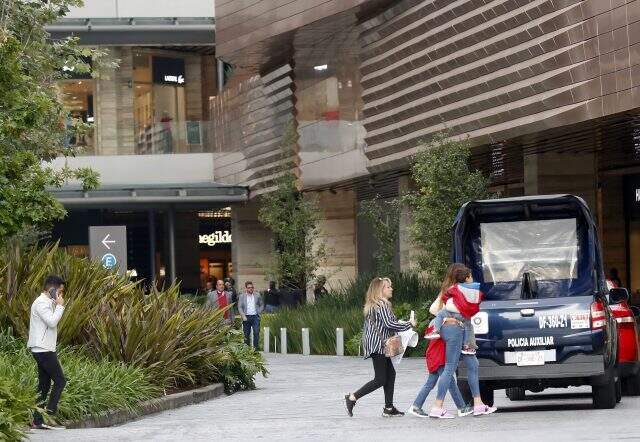 İsrail mafyası arasında kanlı hesaplaşma: Peruklu kadın iki kişiyi yemek yerken öldürdü