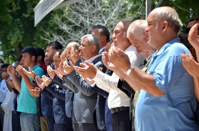 Şehidin kız kardeşinin sözleri yürekleri dağladı