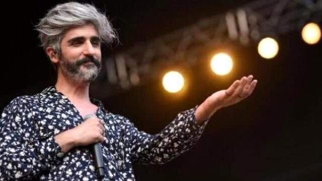 Fotoğrafıyla olay olan Manuş Baba'dan askerlik itirafı