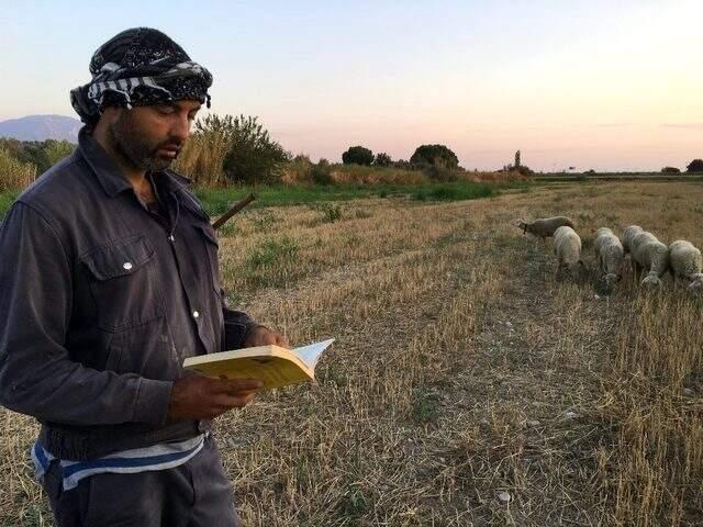 Demokratik Sol Parti Belediye Başkan Adayı siyaseti bırakıp çobanlığa başladı!