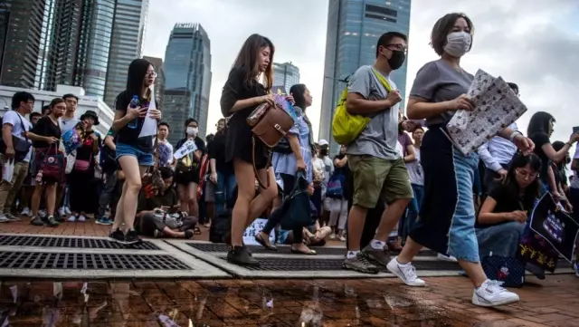 Hong Kong'da yaygın grevler gündemde