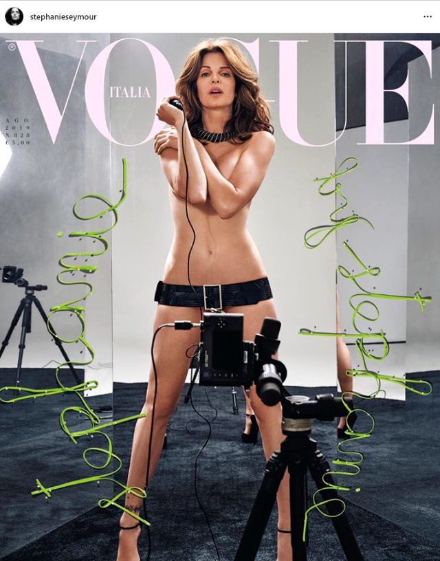 90'lı yılların süper modelleri Claudia Schiffer ve Stephanie Seymour çıplak poz verdi