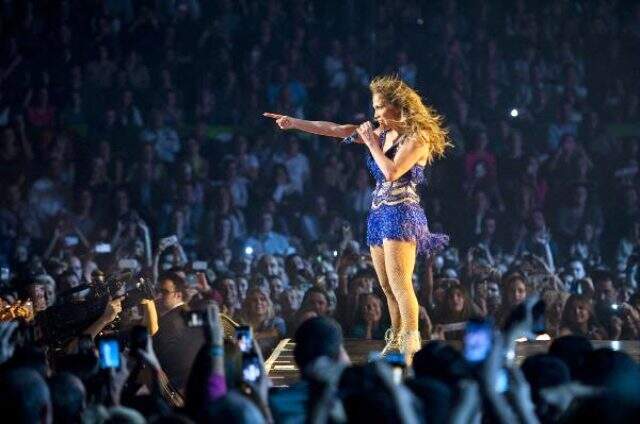Dünyaca ünlü şarkıcı Jennifer Lopez Antalya'da fırtına gibi esti! Dünyaca ünlü şarkıcı Jennifer Lopez Antalya'da fırtına gibi esti