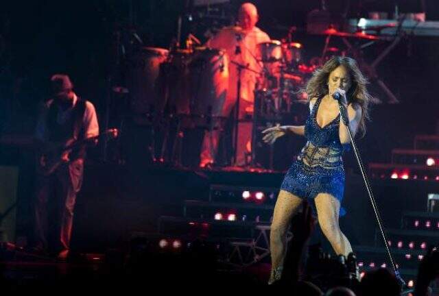 Dünyaca ünlü şarkıcı Jennifer Lopez Antalya'da fırtına gibi esti! Dünyaca ünlü şarkıcı Jennifer Lopez Antalya'da fırtına gibi esti