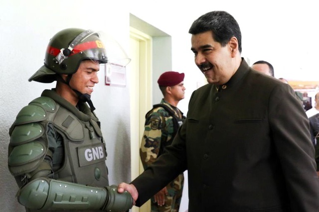 Trump, Venezuela hükümetinin ABD'deki mal varlıklarını dondurdu