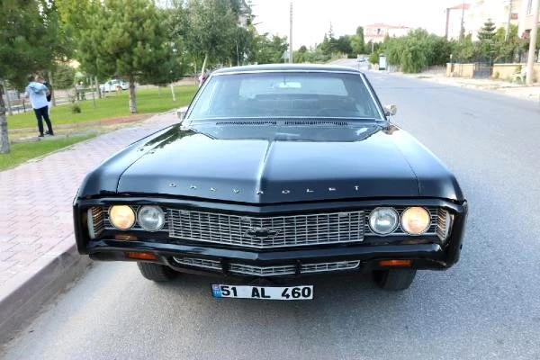 Süleyman Demirel'in ilk otomobili, Niğde'de satışa çıkarıldı!